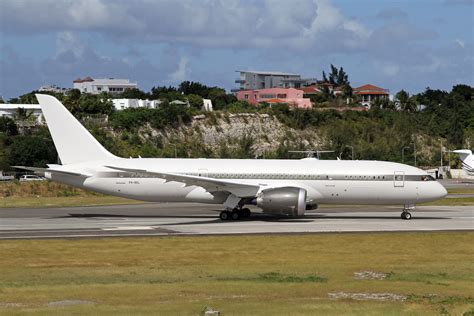 P4-BDL B787-8, Sint Marteen 01-09-22 | Luxury jets, Luxury private jets