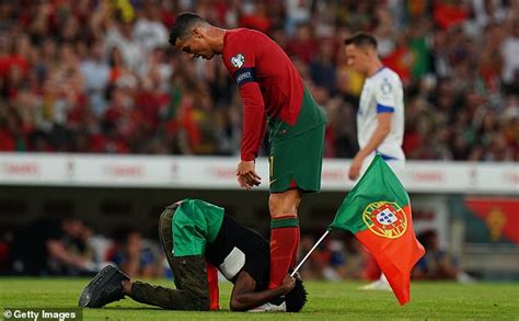 Cristiano Ronaldo Is Picked Up And Hoisted Into The Air By A Pitch