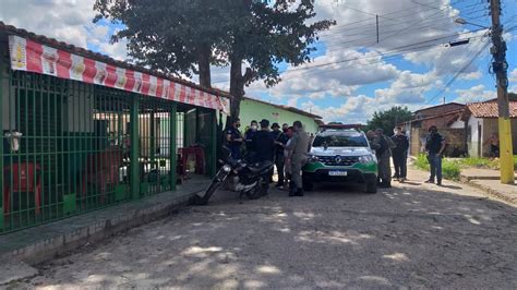 Suspeito De Matar Homens Em Bar E Gravar Vídeo Dos Corpos Das Vítimas é