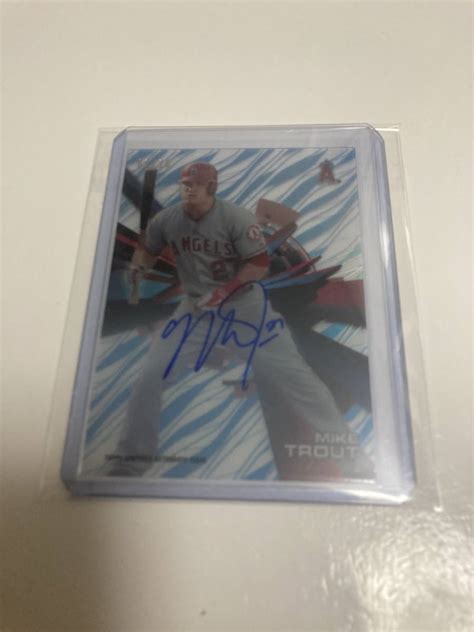 Topps HIGH TEK MIKE TROUT auto 15 マイク トラウト 15枚限定直筆サインカード ファーストナンバー