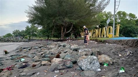 Dinas Pupr Mataram Selsaikan Pemasangan Pengaman Tanggul Pantai Loang Baloq