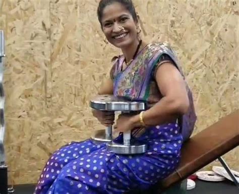 Dr Sharvari Inamdar The Woman Who Lifts Weights In A Saree Herzindagi