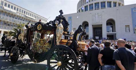 Polémica por el ostentoso funeral de un capo mafioso al estilo El