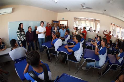 Estudantes de São Caetano de Odivelas ganham escola reconstruída e