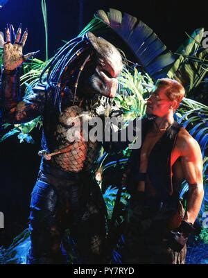 Usa Kevin Peter Hall Als Predator In Einer Szene Aus Dem C Twentieth