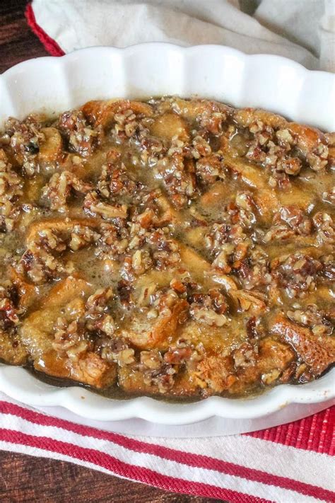 Praline Pecan Bread Pudding With Rum Sauce Recipe In 2023 Bread Pudding Pecan Bread Pudding