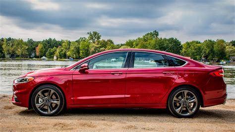 2017 Ford Fusion Sport A 325 Horsepower Midsize Sleeper Sedan Cnet