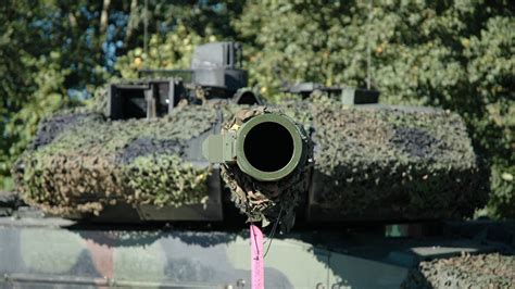 Ukraine To Receive Dozens Of Leopard Tanks In Coming Weeks Germany