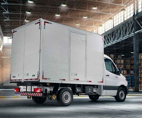 Mercedes Benz Sprinter Truck Tem Vers Es De A Toneladas