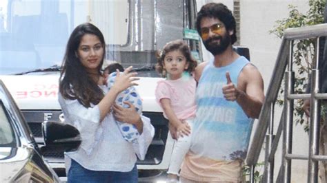 Photo Gallery First Pics Of Shahid Kapoor Mira Rajputs Son Zain