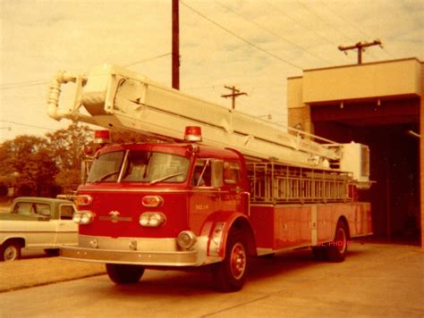 Former Ladder 14 Was A 1973 American Lafrance 75 Ft Snorkel That Took