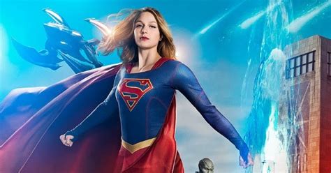 Smalloko Supergirl Vs Aliens Em Pôster Do Crossover Com Arrow The