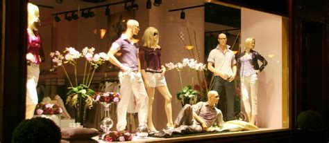 Visual Merchandising For Retail Window Displays