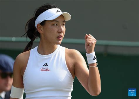 Wimbledon Swiatek Ousted From Third Round Chinas Wang Reaches Last