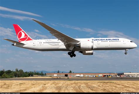 Tc Llf Turkish Airlines Boeing Dreamliner Photo By Nick Sheeder