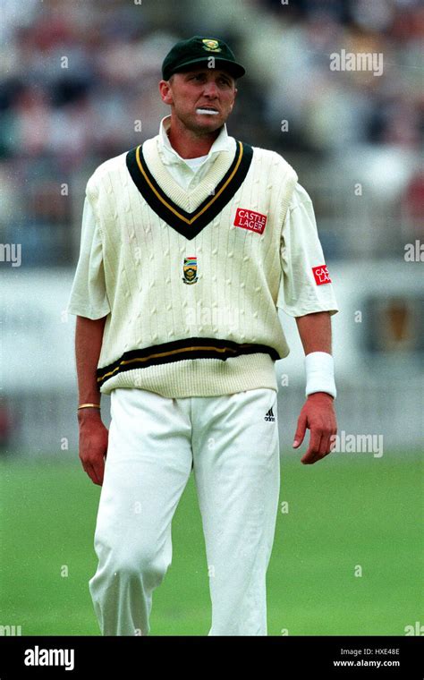 ALLAN DONALD SOUTH AFRICA & FREE STATE 16 June 1998 Stock Photo - Alamy