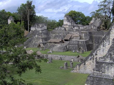 Veja 10 sítios arqueológicos impressionantes ao redor do mundo