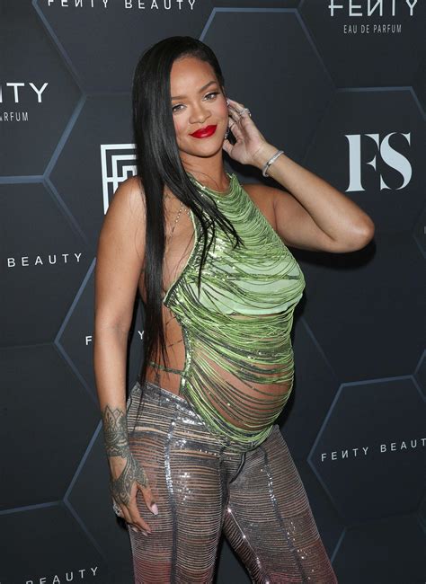 Rihanna Makes Imaginations Run Wild As She Models Lingerie Cirrkus News