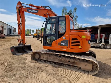 Doosan DX 140 LC 3 tracked excavator for sale Lithuania Kužiai KP40896