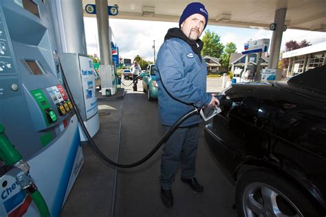 Self Service Gas Stations Exist In Oregon Now And People Are Not Happy