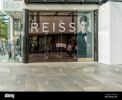 Reiss outlet hi-res stock photography and images - Alamy