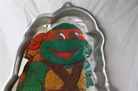 Teenage Mutant Ninja Turtle Cake Pan by Wilton 1989 Aluminum | Etsy | Ninja turtle cake, Ninja ...