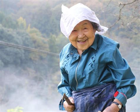 102歳、一人暮らしの哲代おばあちゃん。ずっと自分らしくいるための5か条（女子spa！） Yahoo ニュース【2023】 おばあ