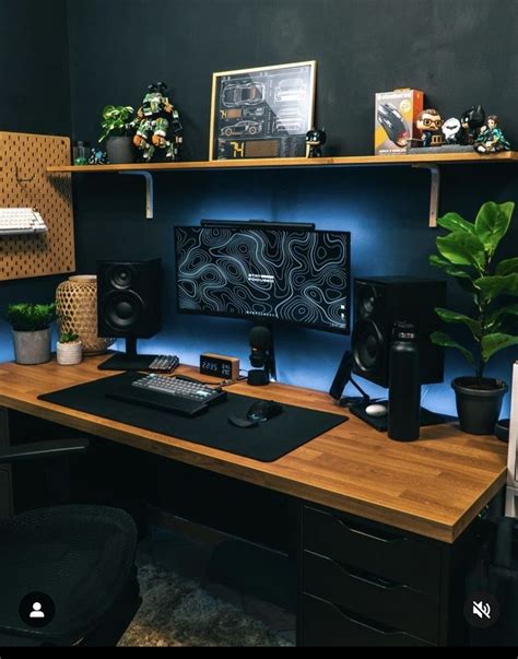 Ugc Idea Home Office Setup Gaming Room Setup Home Studio Setup