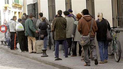 A La Contra Radio La Población En Riesgo De Pobreza Alcanza Máximo