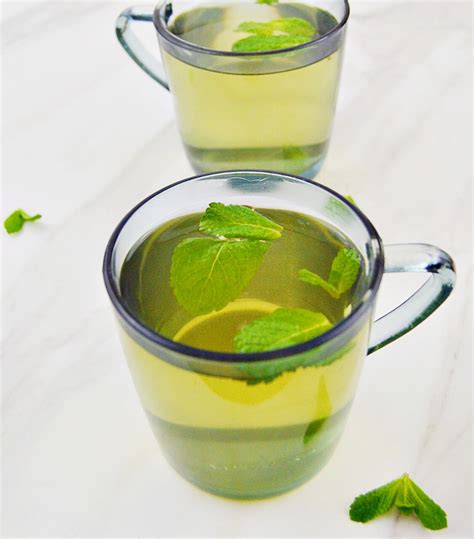 Easy Fresh Mint Tea Recipe - Flavours Treat