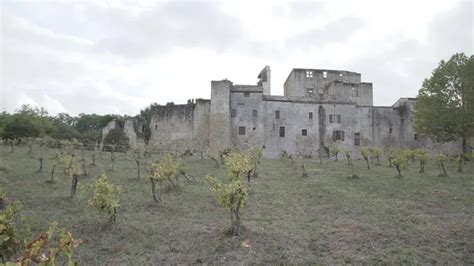 Larressingle Le Plus Petit Village Fortifi De France