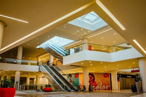 Perú Mall Aventura inaugurará mañana su renovado centro comercial en