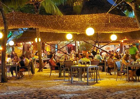 9 Best Beach Bars in Aruba