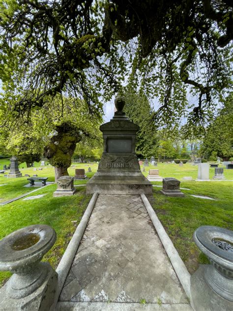 Contact Lake View Cemetery