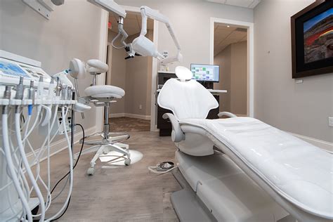 Minimalist Dental Treatment Room Asi Dental