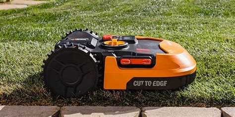 Make An Automatic Grass Cutting Robot Using Arduino