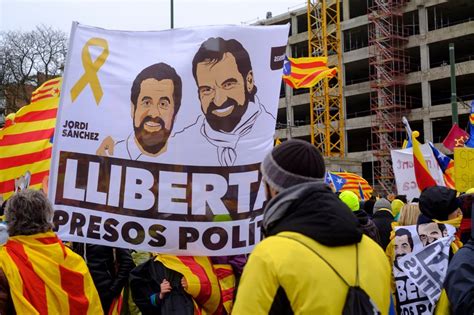 PEN International visits jailed Catalan civil society leaders - IFEX