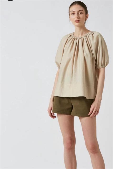 OSN Two Way Broad Hem Top Women S Fashion Tops Blouses On Carousell