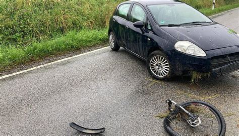 T Dlicher Unfall Bei Langenbrettach Zusammensto Zwischen Auto Und