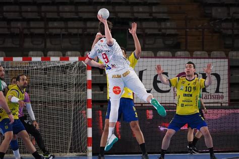 Liga ASOBAL Balonmano El fortín de Ademar demora el subcampeonato del