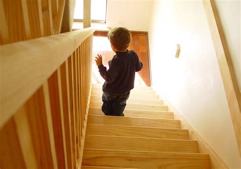 Le cadute più frequenti nei bambini Sai cosa sono mamme oggi