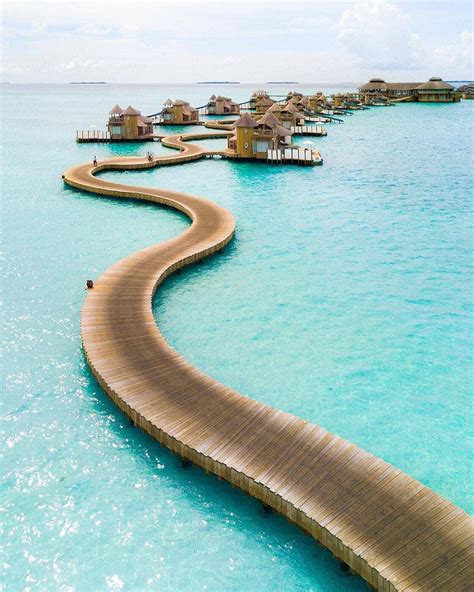 This #BNHoneyMoonSpot in Maldives Has an Over-Water Bungalow View ...