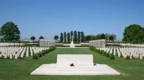 Cassino War Cemetery In Cassino Lazio Find A Grave Cemetery