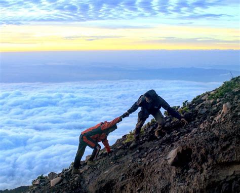 Gunung Slamet Beserta 7 Fakta Menarik Untuk Pendakiannya Superlive