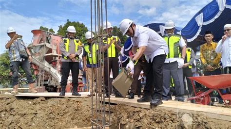 Resmi Dibangun Bupati Hst Letakkan Batu Pertama Gedung Perpustakaan