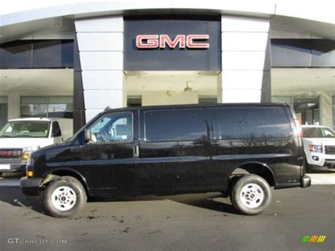 2020 Onyx Black Gmc Savana Van 3500 Cargo 140415098 Photo 2