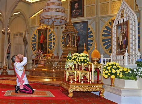 New King For Thailand As Crown Prince Vajiralongkorn Ascends To