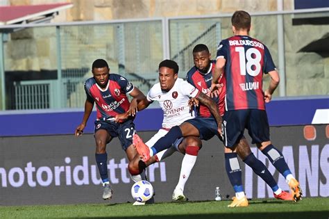 Coppa Italia Il Bologna Passa Il Turno 2 0 Alla Reggina Bene