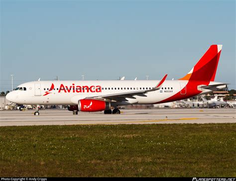 N Av Avianca El Salvador Airbus A Wl Photo By Andy Cripps