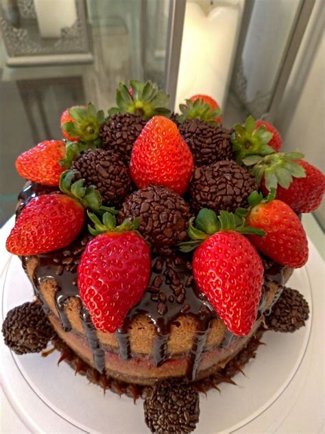Naked Cake De Morango Brigadeiro Naked Cake Bolos Naked Cake Cake